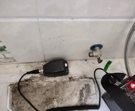 鸠江屋顶漏水维修公司分享下卫生间漏水的危害及解决方法